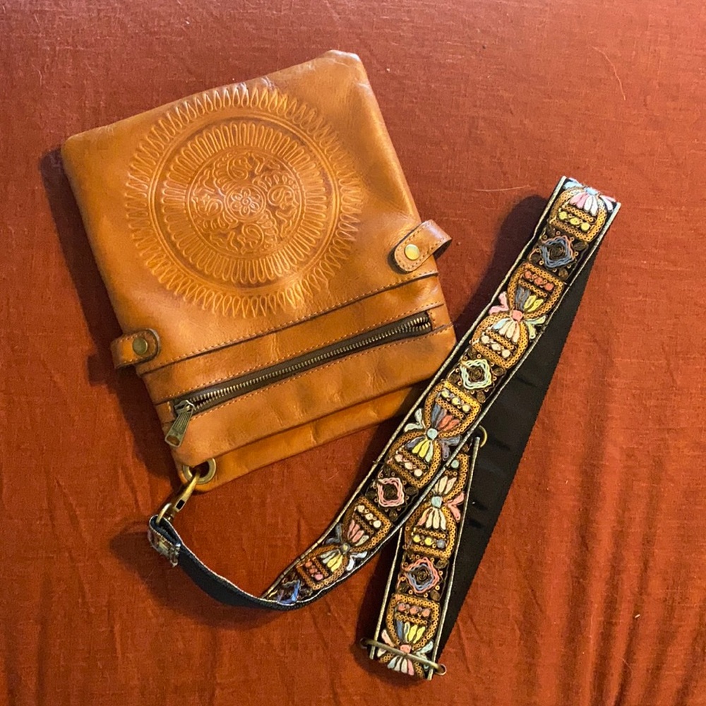 Camel brown Crossbody. Patricia Nash